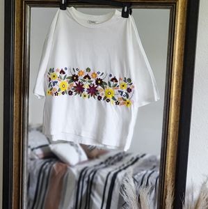 Forever 21 Emroidered Floral Tee